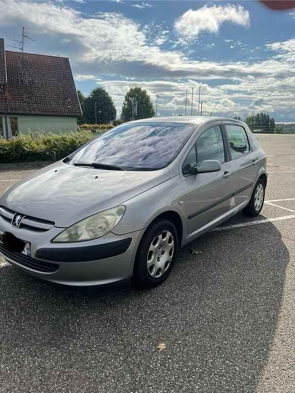 Grau Gebraucht 2005 Peugeot 307 Kleinwagen | 900 € (Superpreis) - Bild 1/4