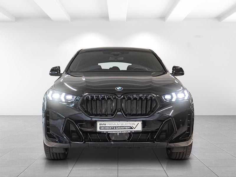 Black sapphire metallic (schwarz) Gebraucht 2024 BMW X6 Shadowline SUV | 84.900 € (Teuer) - Bild 1/4