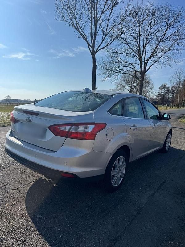 Gebraucht Ford Focus Titanium 150 PS (110 kW) 2011 Silber Limousine
