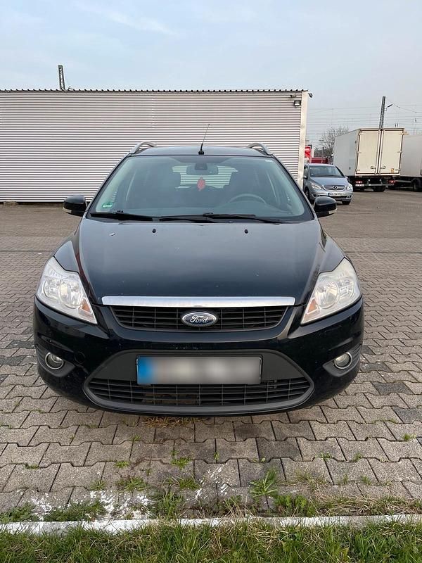 Gebraucht Ford Focus 109 PS (80 kW) 2011 Schwarz Kombi