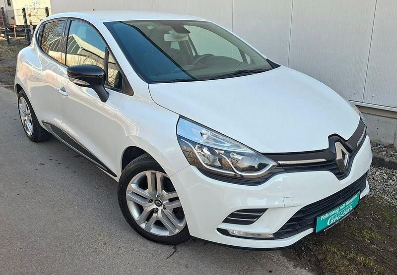 Gebraucht Renault Clio IV 76 PS (55 kW) 2019 Weiß Limousine