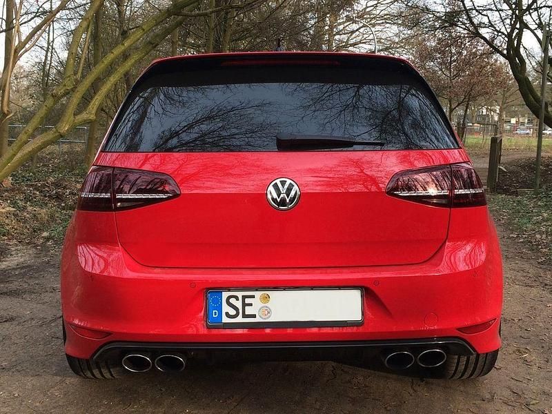Gebraucht VW Golf VII R 300 PS (220 kW) 2015 Rot Limousine
