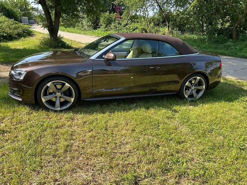 Gebraucht Audi A5 Cabriolet S-Line 190 PS (139 kW) 2016 Braun Cabrio