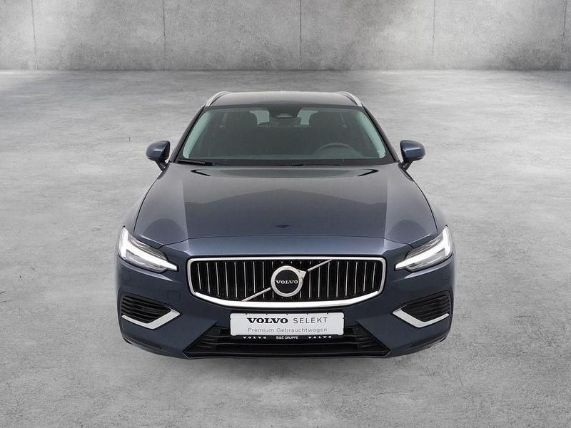 Gebraucht Volvo V60 Plus 398 PS (292 kW) 2022 Denim blue Kombi