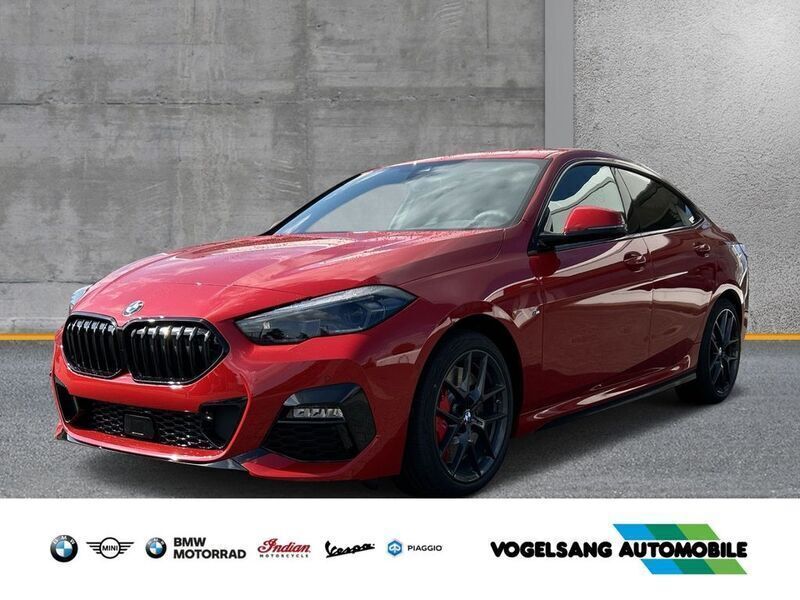 Melbournerot metallic Gebraucht 2025 BMW 218 M Sport Limousine | 41.440 € - Bild 1/4