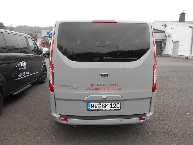 Gebraucht Ford Tourneo 150 PS (110 kW) 2023 Kombi