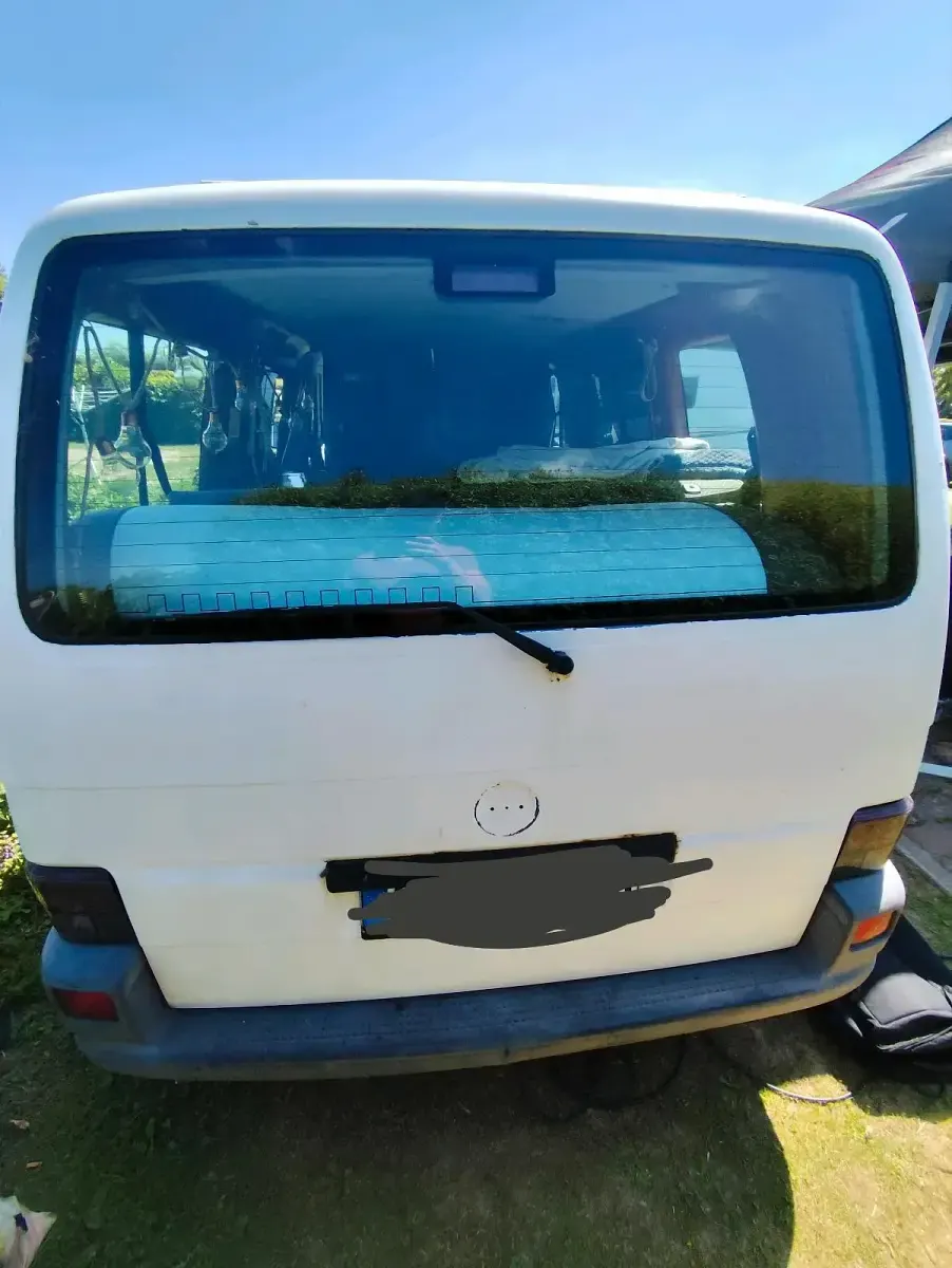 Gebraucht VW Multivan 68 PS (50 kW) 1999 Weiß Van / Kleinbus