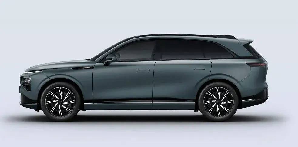 Neu XPENG G9 422 kW (575 PS) 2026 Grün SUV