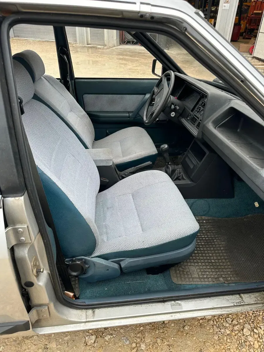 Gebraucht Ford Granada 101 PS (74 kW) 1983 Silber Limousine