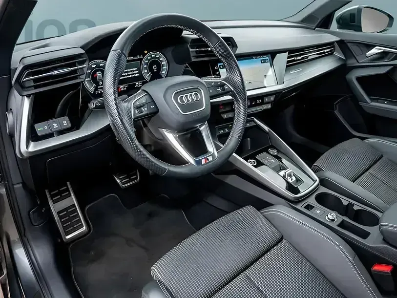 Gebraucht Audi A3 e-tron 204 PS (150 kW) 2022 Grau Kleinwagen