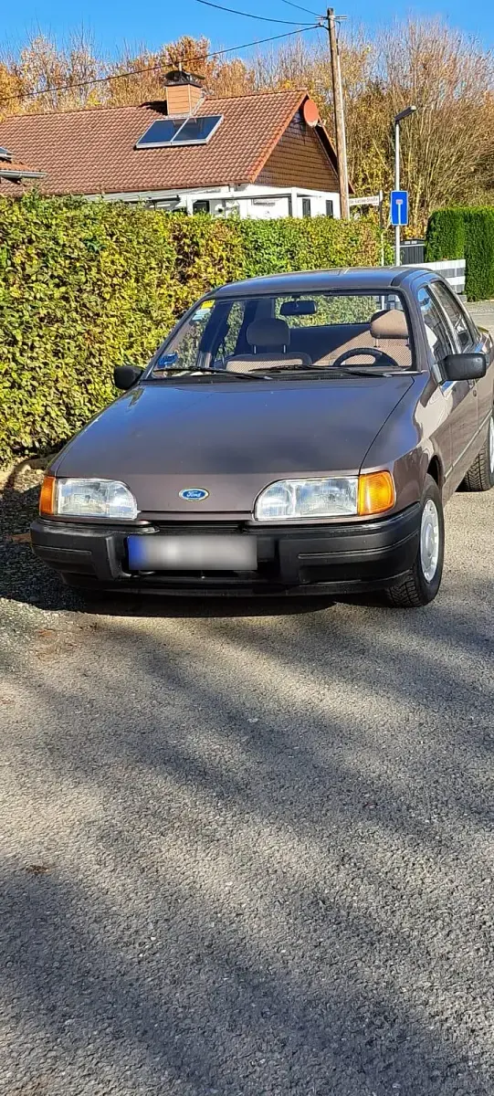 Gebraucht Ford Sierra 80 PS (58 kW) 1987 Braun Limousine