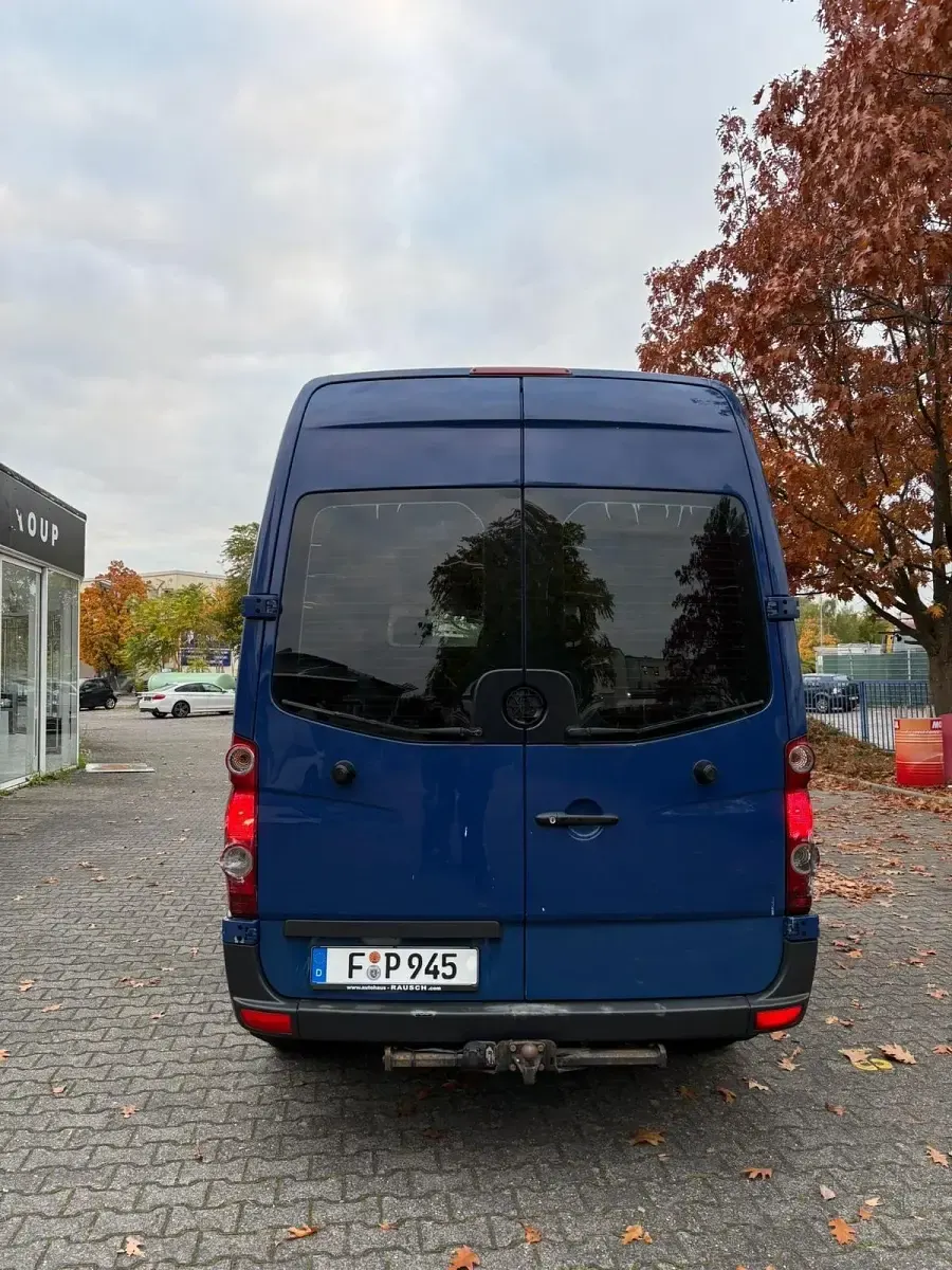 Gebraucht VW Crafter 140 PS (102 kW) 2013 Blau Van