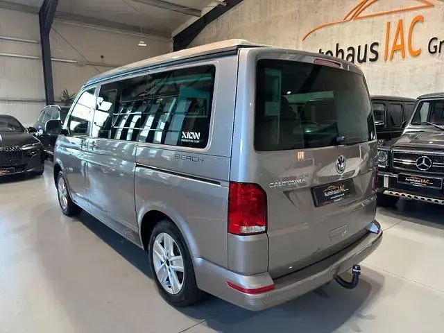 Gebraucht VW California Beach 150 PS (110 kW) 2022 Mojavebeige Van
