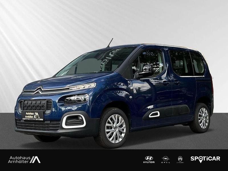 Blau Gebraucht 2023 Citroën Berlingo Feel Van / Kleinbus | 24.490 € (Fairer Preis) - Bild 1/4
