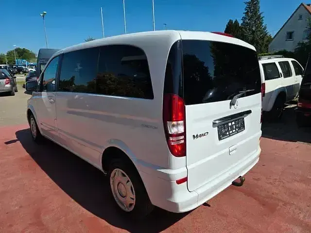 Gebraucht Mercedes Viano 136 PS (100 kW) 2011 Weiß Van / Kleinbus