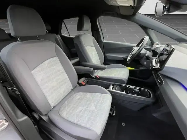 Gebraucht VW ID.3 Pro Performance 150 kW (204 PS) 2023 Mondsteingrau schwarz Kleinwagen