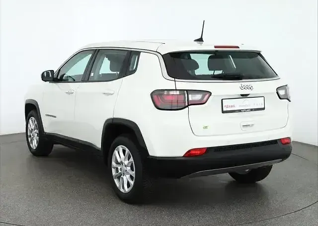 Gebraucht Jeep Compass Altitude 131 PS (96 kW) 2024 Weiß SUV