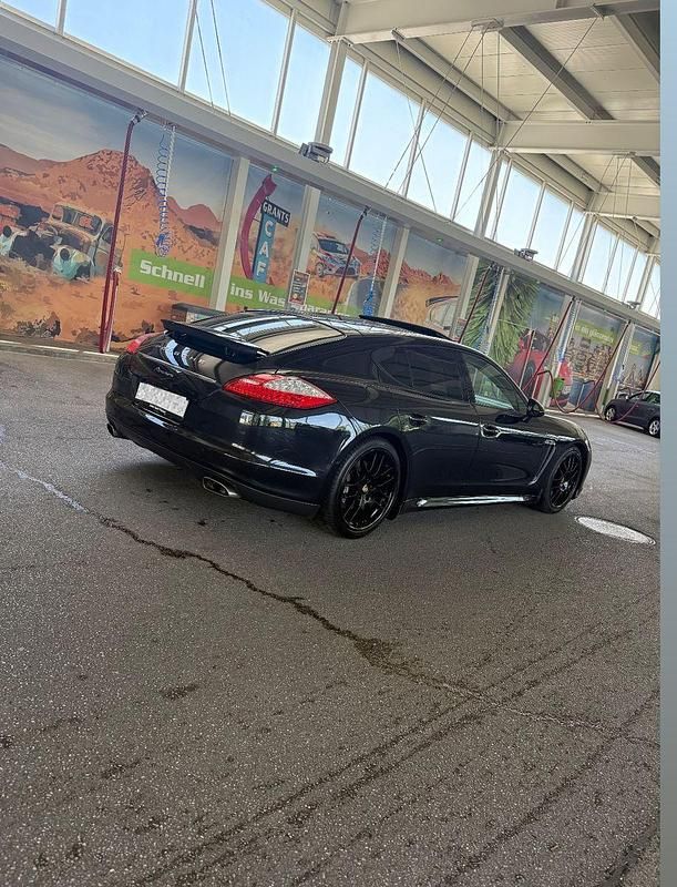 Schwarz Gebraucht 2011 Porsche Panamera Limousine | 27.000 € (Fairer Preis) - Bild 1/4