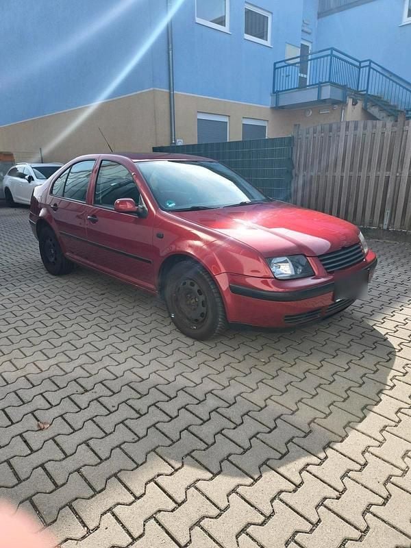 Gebraucht VW Bora 101 PS (74 kW) 1999 Rot Limousine