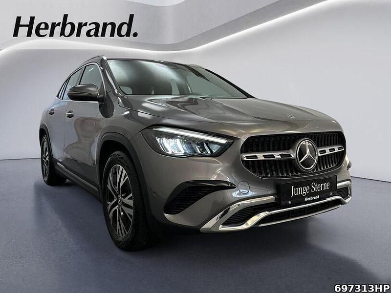 Gebraucht Mercedes GLA220 Progressive 190 PS (139 kW) 2024 Metalliclack mountaingrau SUV