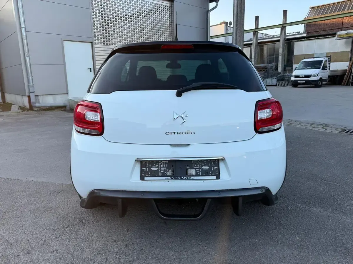 Gebraucht Citroën DS3 So Chic 120 PS (88 kW) 2012 Schwarz Kleinwagen