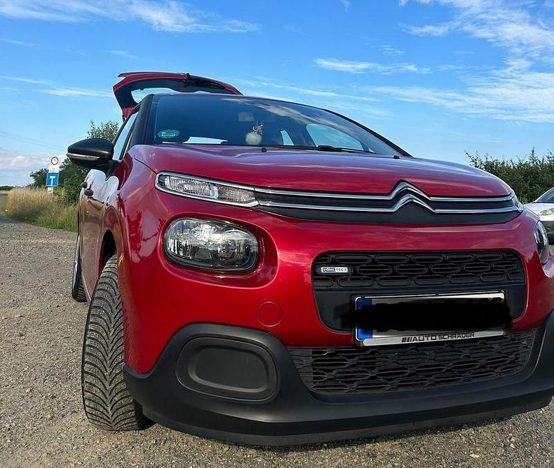 Rot Gebraucht 2017 Citroën C3 Feel Kleinwagen | 6.800 € (Fairer Preis) - Bild 1/4