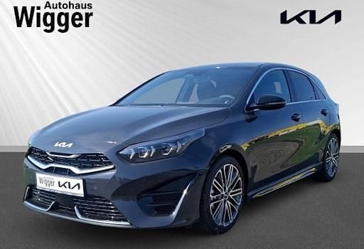 Neu Kia Ceed GT-Line 150 PS (110 kW) 2025 Grau Kleinwagen