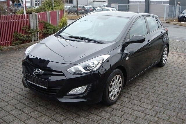 Schwarz Gebraucht 2014 Hyundai i30 Limousine | 5.250 € (Guter Preis) - Bild 1/4