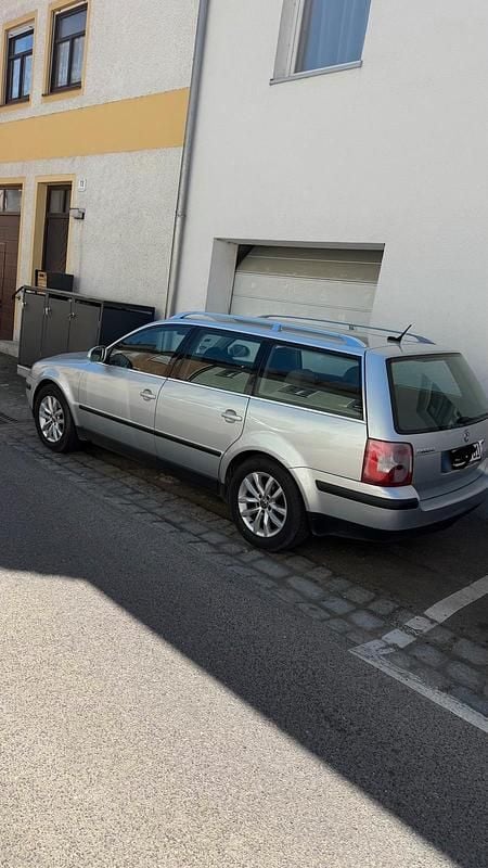 Second-hand VW Passat 131 CP (96 kW) 2004 Maro Break