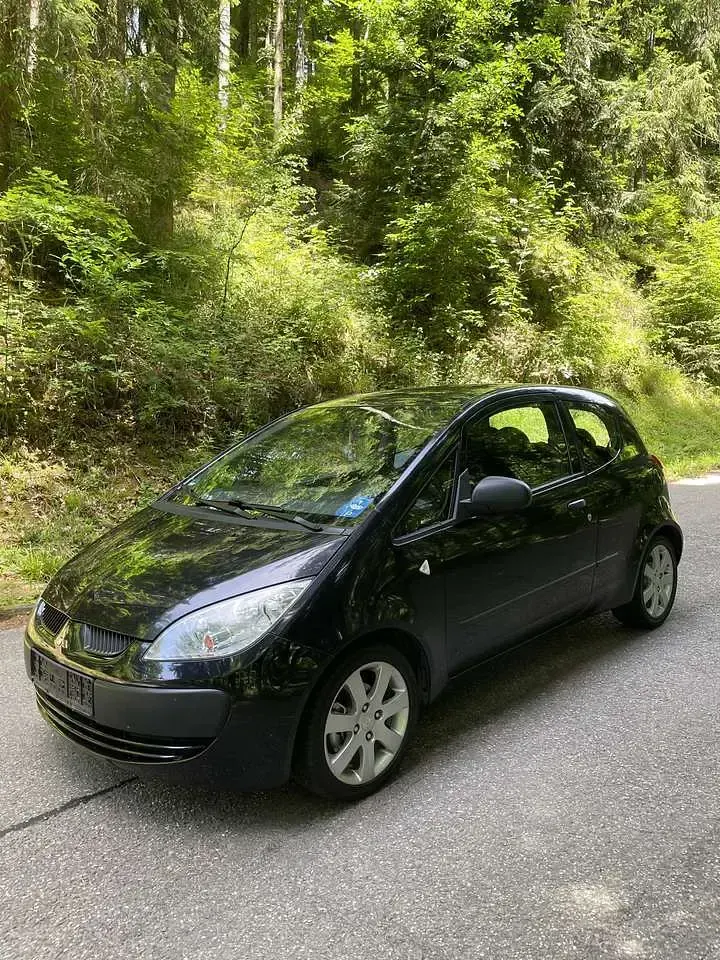 Gebraucht Mitsubishi Colt Motion 75 PS (55 kW) 2008 Limousine
