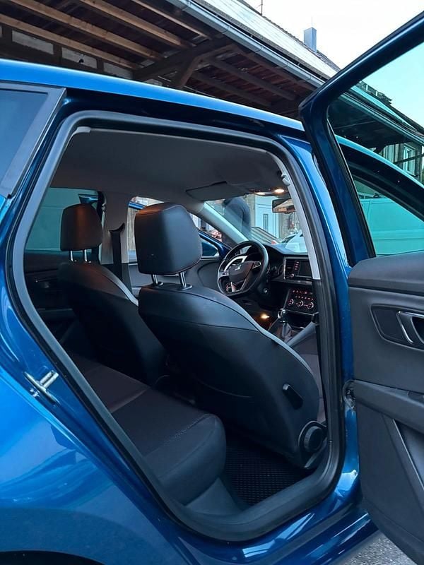 Second-hand Seat Leon FR 150 CP (110 kW) 2015 Albastru Hatchback