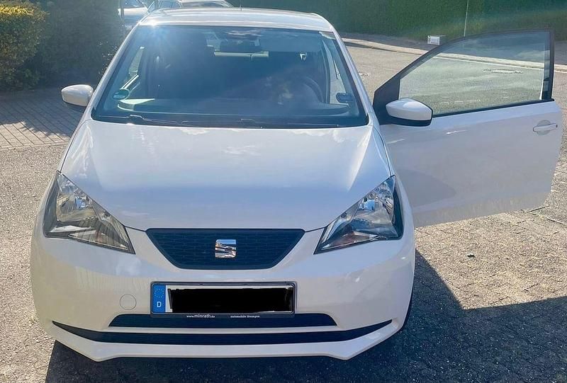 Weiß Gebraucht 2016 Seat Mii Style Kleinwagen | 6.000 € (Fairer Preis) - Bild 1/4