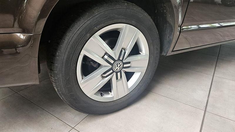 Gebraucht VW Multivan Comfortline 150 PS (110 kW) 2017 Braun Van / Kleinbus