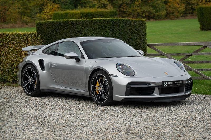 Second-hand Porsche 992 650 CP (478 kW) 2020 Argintiu Coupe