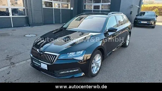 Gebraucht Skoda Superb Ambition 200 PS (147 kW) 2023 Schwarzmagic perleffekt Kombi