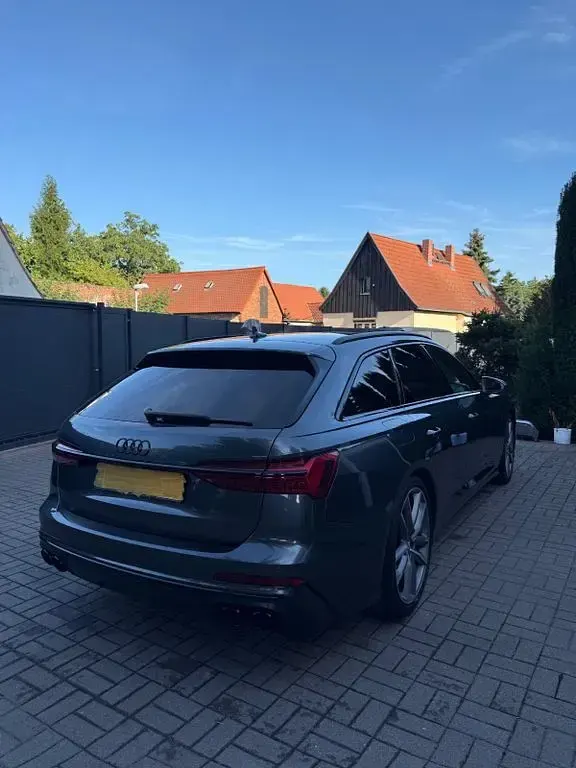 Gebraucht Audi S6 Sport 349 PS (256 kW) 2020 Grau Kombi