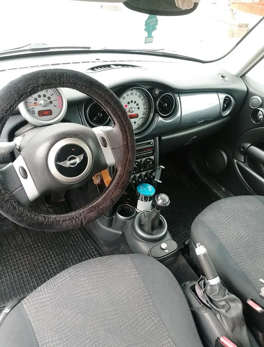 Usata Mini Cooper 116 CV (85 kW) 2004 Nero Utilitaria