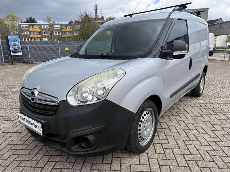 Gebraucht Opel Combo 90 PS (66 kW) 2015 Silber Van / Kleinbus