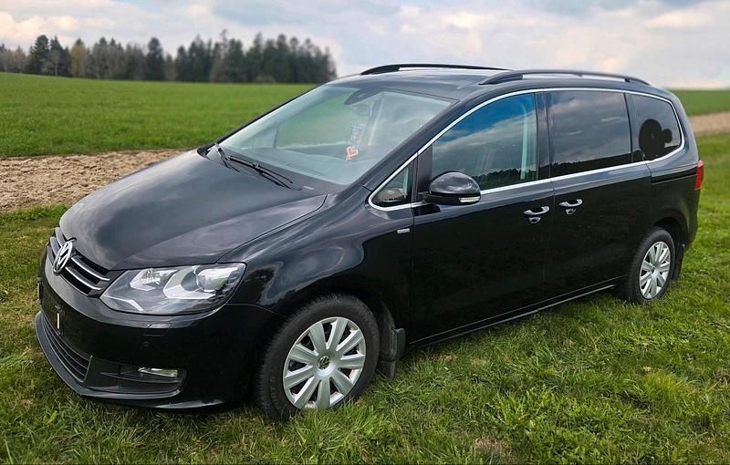 Gebraucht VW Sharan 140 PS (102 kW) 2012 Schwarz Van / Kleinbus