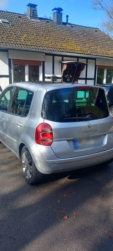 Gebraucht Renault Modus Night&Day 103 PS (75 kW) 2011 Silber Van / Kleinbus