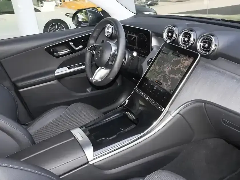 Gebraucht Mercedes GLC300de Avantgarde 197 PS (144 kW) 2025 Grau SUV