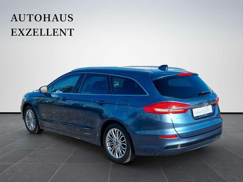Gebraucht Ford Mondeo Titanium 150 PS (110 kW) 2020 Blau Kombi