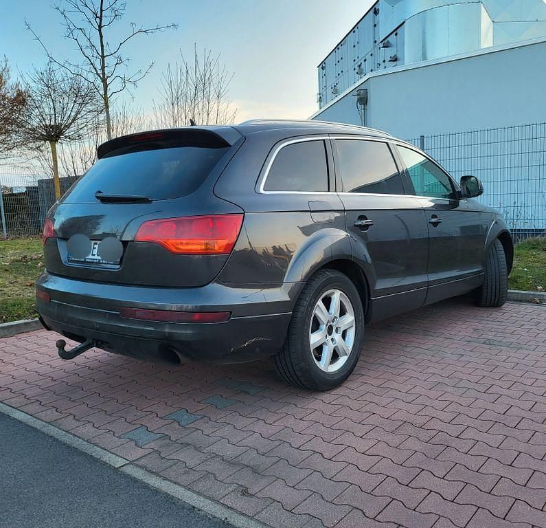 Second-hand Audi Q7 232 CP (170 kW) 2006 Gri SUV