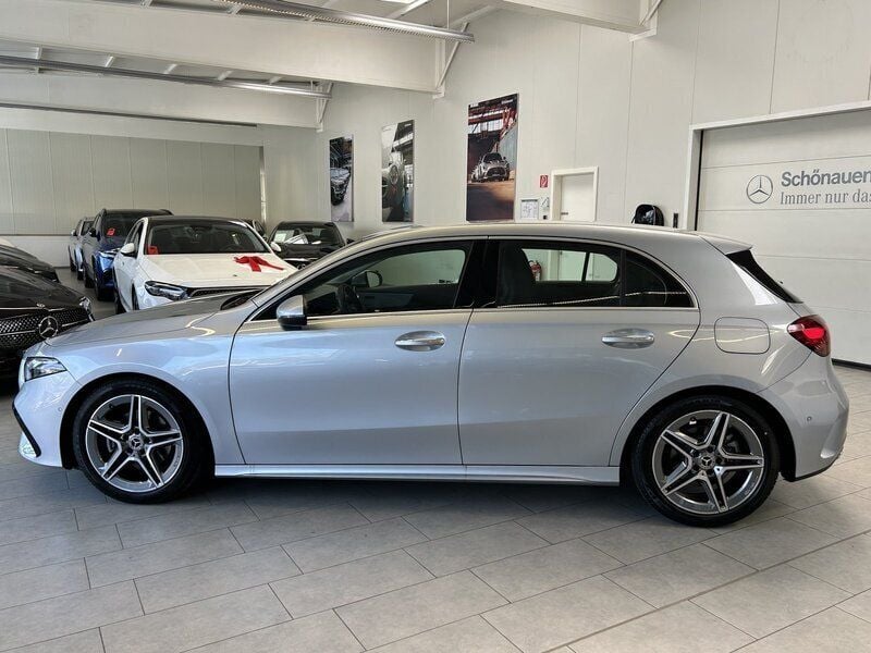 Gebraucht Mercedes A200 Advanced Plus 163 PS (119 kW) 2023 Silber Limousine