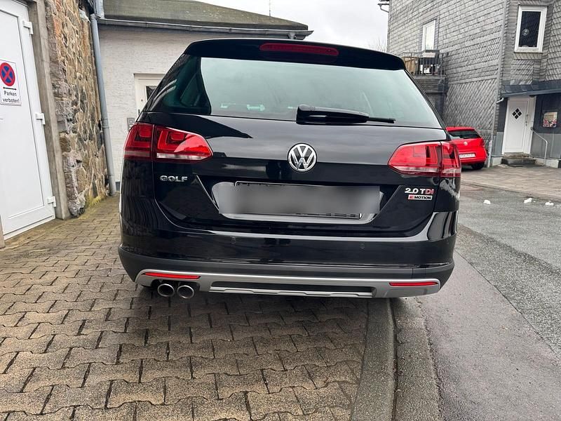 Gebraucht VW Golf Alltrack 184 PS (135 kW) 2016 Schwarz Kombi