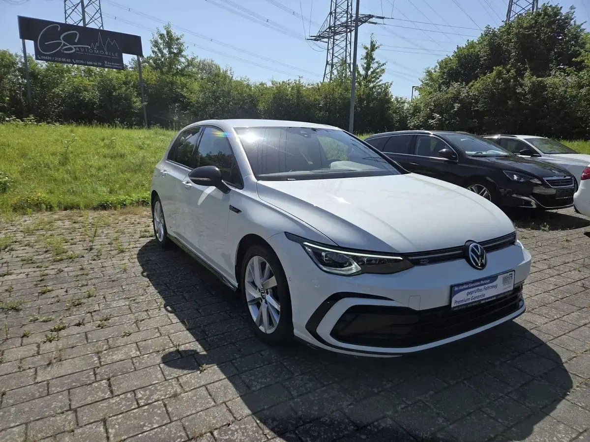 Gebraucht VW Golf VIII R-line 190 PS (139 kW) 2022 Weiß Limousine