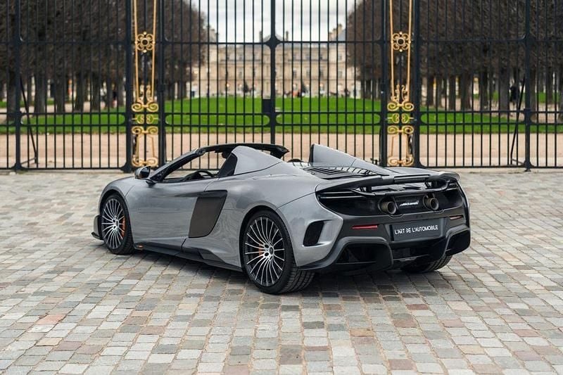 Gebraucht McLaren 675LT 674 PS (495 kW) 2017 Silber Cabrio