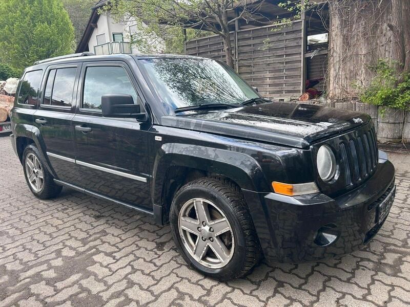 Schwarz Gebraucht 2008 Jeep Patriot Limited SUV | 2.500 € - Bild 1/4