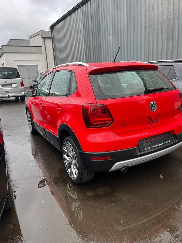 Gebraucht VW Polo Cross 90 PS (66 kW) 2014 Rot Kleinwagen