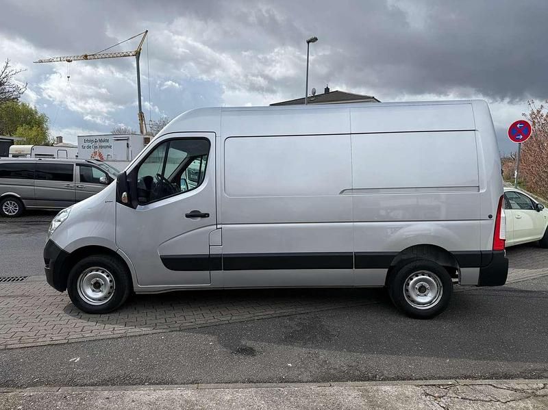 Gebraucht Renault Master 131 PS (96 kW) 2018 Grau etoile Van